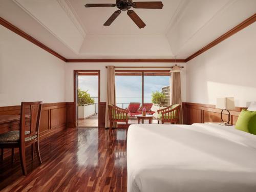 Water Villa - 50% off domestic transfers for stays of 7+ nights (book from 23 Mar, stay until 30 Sep) del hotel Villa Park Sun Island Resort. Foto 4