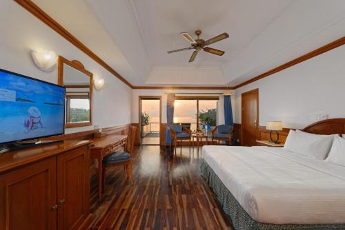 Sunset Water Villa - 50% off domestic transfers for stays of 7+ nights (book from 23 Mar, stay until 30 Sep) del hotel Villa Park Sun Island Resort