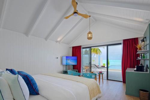 Deluxe Beach Pool Villa - 50% off domestic transfers for stays of 7+ nights (book from 23 Mar, stay until 30 Sep) del hotel Villa Park Sun Island Resort. Foto 1