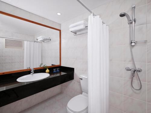 Beach Villa - 50% off domestic transfers for stays of 7+ nights (book from 23 Mar, stay until 30 Sep) del hotel Villa Park Sun Island Resort. Foto 1
