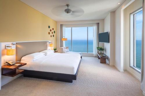 Suite con vistas al océano del hotel Hyatt Regency Cartagena. Foto 4