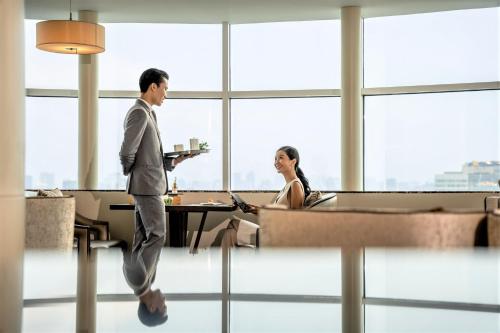 Suite The Level del hotel Melia Hanoi. Foto 4