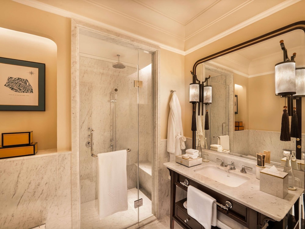 ALA HERITAGE, HABITACIÓN DE LUJO, CAMAS TWIN del hotel Sofitel Legend Metropole Hanoi. Foto 2