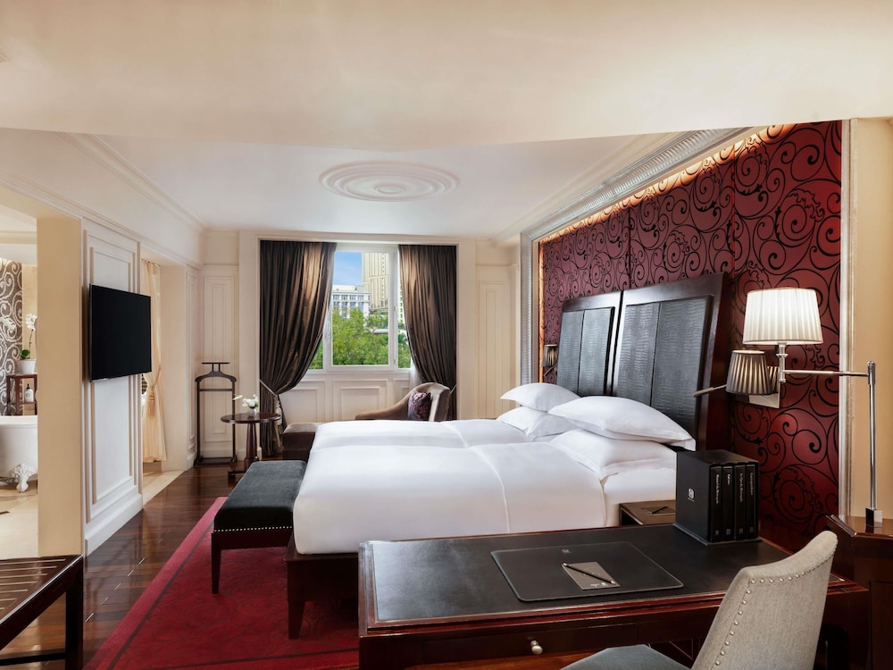 ALA OPERA, HABITACIÓN GRAND PREMIUM CON BENEFICIOS DE CLUB LOUNGE, CAMAS TWIN del hotel Sofitel Legend Metropole Hanoi