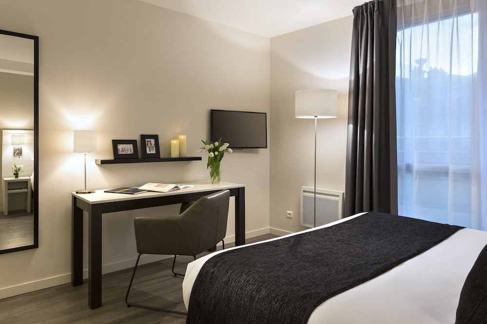 Estudio del hotel Citadines Montmartre Paris. Foto 1