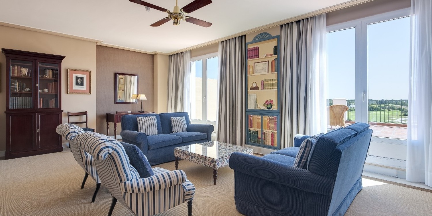 Suite Balcón o Terraza Jacuzzi del hotel Barceló Montecastillo Golf. Foto 3