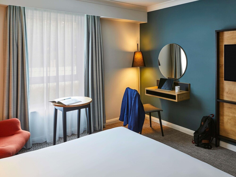 Habitación Clásica - 1 cama doble del hotel Mercure Cardiff North. Foto 5