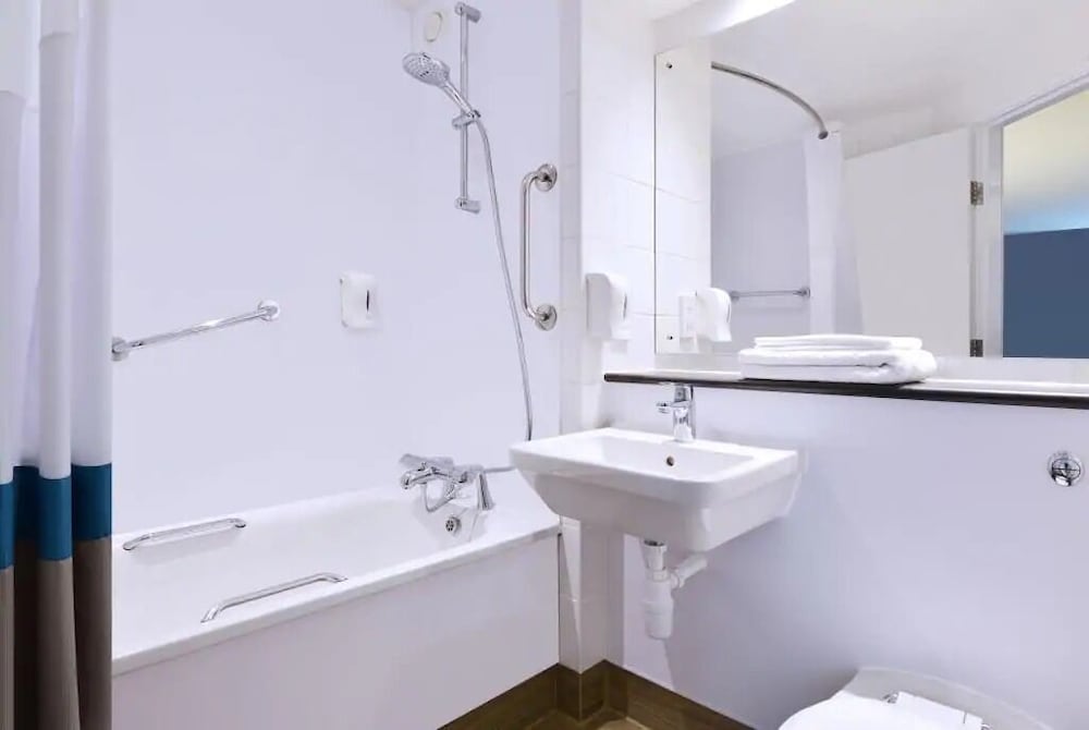 Habitación triple del hotel Travelodge London Docklands