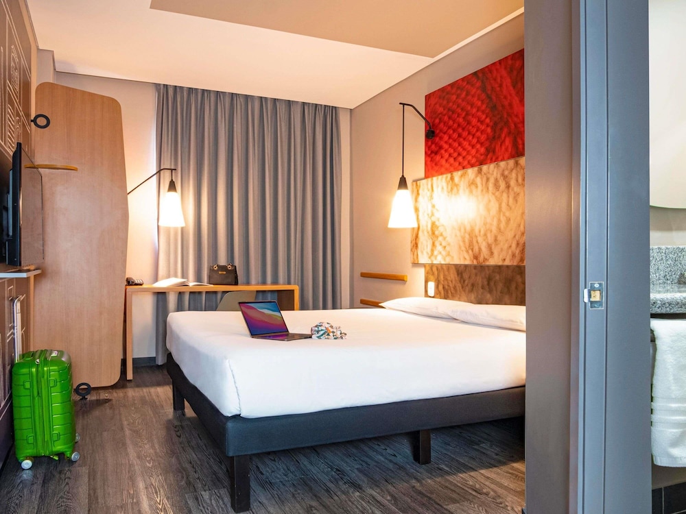 Habitacion Standard con 1 cama doble del hotel Ibis Barranquilla. Foto 8