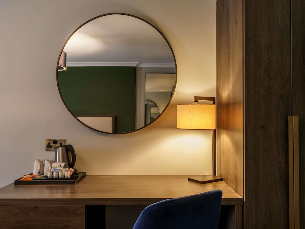 Habitación estándar, 2 camas individuales del hotel Mercure Blackburn Dunkenhalgh and Spa. Foto 7