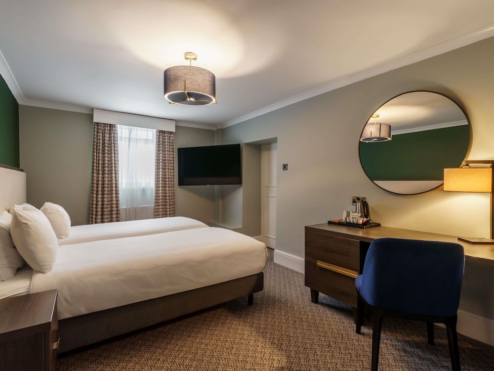 Habitación estándar, 2 camas individuales del hotel Mercure Blackburn Dunkenhalgh and Spa. Foto 11