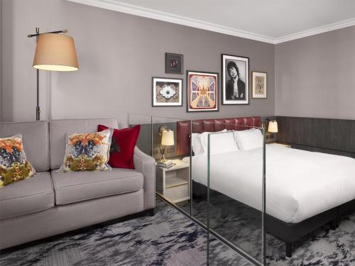 Estudio Trafalgar del hotel The Trafalgar St. James London, Curio Collection By Hilton