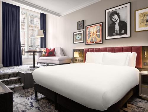 Habitación St James King del hotel The Trafalgar St. James London, Curio Collection By Hilton. Foto 1
