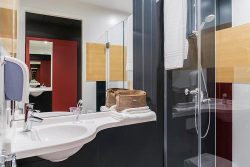 Habitación Triple del hotel Ibis Budget Blankenberge. Foto 6