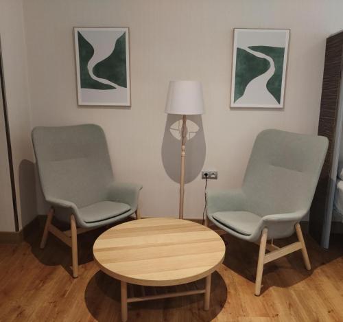 Habitación Cuádruple Superior del hotel Petit Palace Santa Cruz. Foto 4