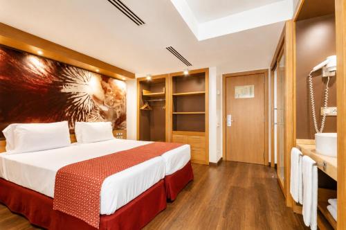Habitación Doble Superior del hotel Exe Princep. Foto 5