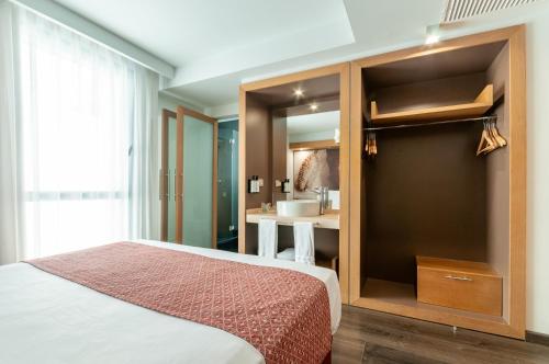 Habitación Doble Superior del hotel Exe Princep. Foto 6