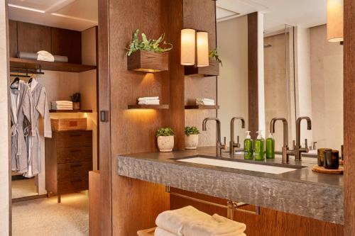 Suite Skyline de 1 dormitorio con terraza del hotel 1 Hotel Mayfair