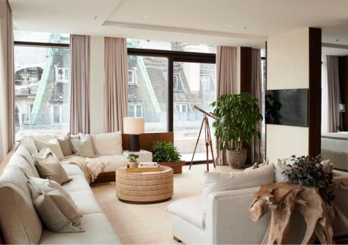 Suite Dover con terraza del hotel 1 Hotel Mayfair