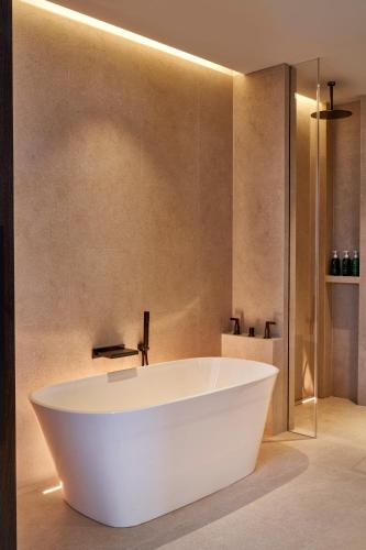 Suite Skyline de 1 dormitorio del hotel 1 Hotel Mayfair. Foto 9