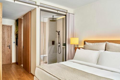 Alojamiento - Cama extragrande del hotel 1 Hotel Mayfair. Foto 9