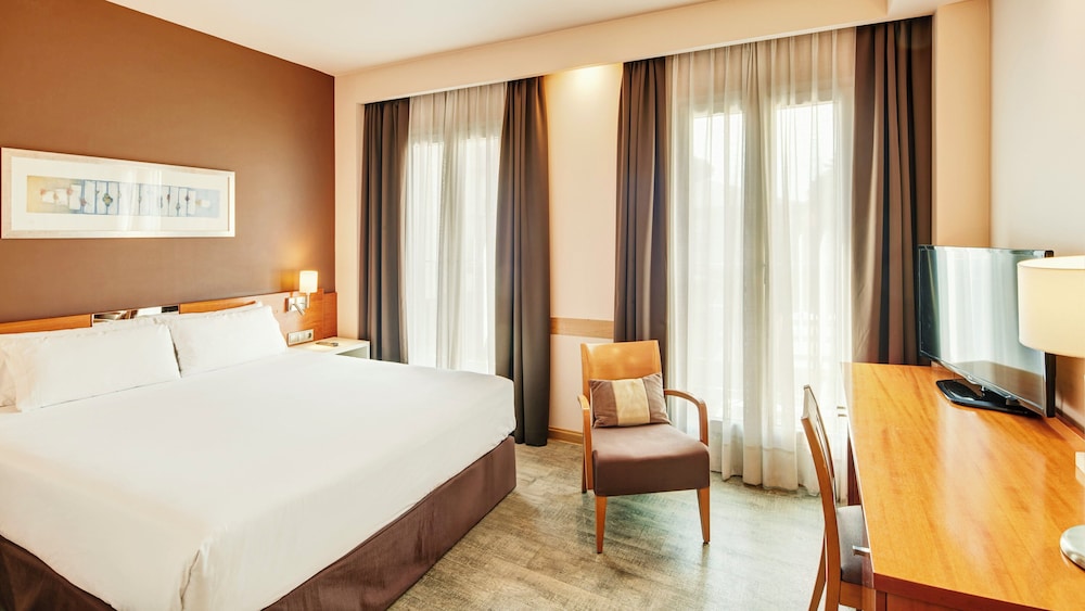 Habitación clásica doble del hotel Sercotel Alcalá 611. Foto 1