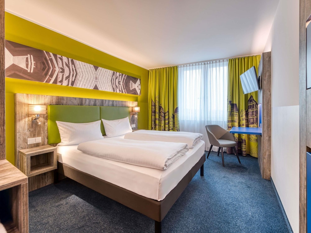 Habitaciones Dobles Todo Confort: 1 cama doble (160 x 200 cm) del hotel Ibis Styles Tubingen