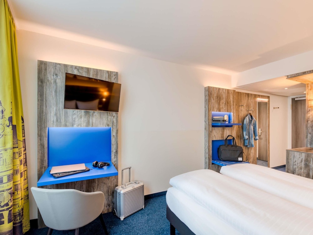 Habitaciones Dobles Todo Confort: 1 cama doble (160 x 200 cm) del hotel Ibis Styles Tubingen. Foto 7
