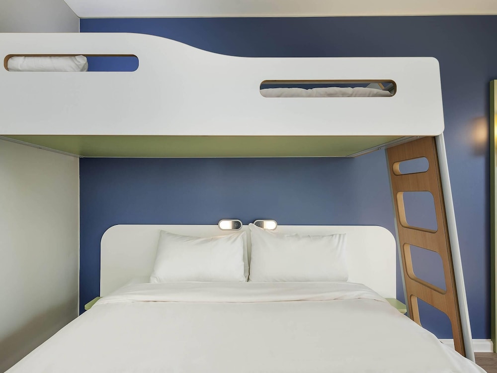 Habitación Doble del hotel Ibis Budget Konstanz. Foto 3