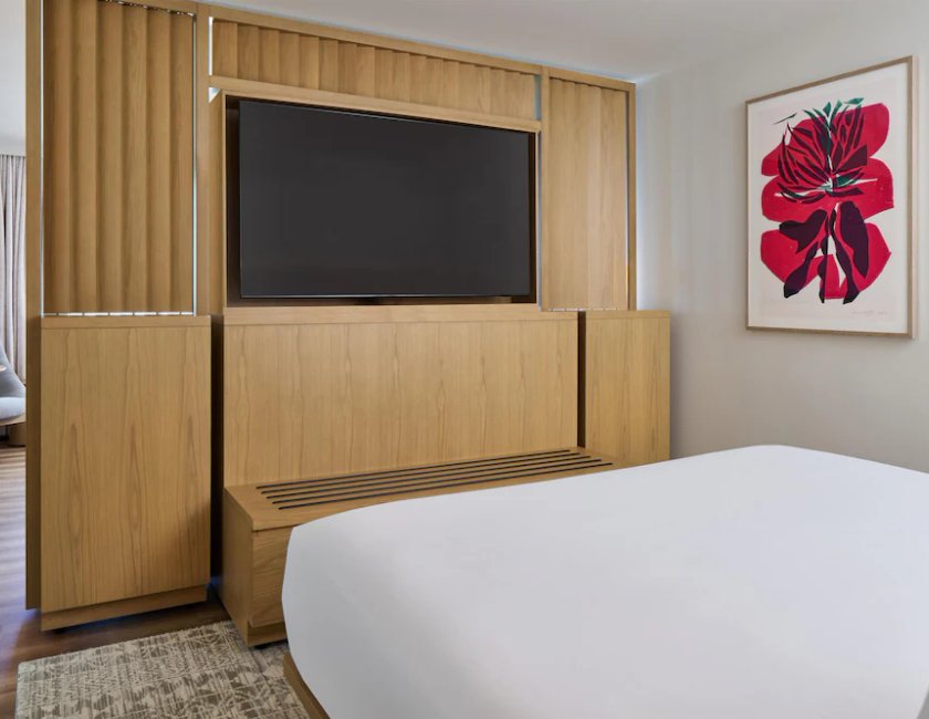 Suite junior, 1 cama de matrimonio grande con sofá cama (Waikiki View) del hotel Hyatt Regency Waikiki Beach Resort and Spa. Foto 3