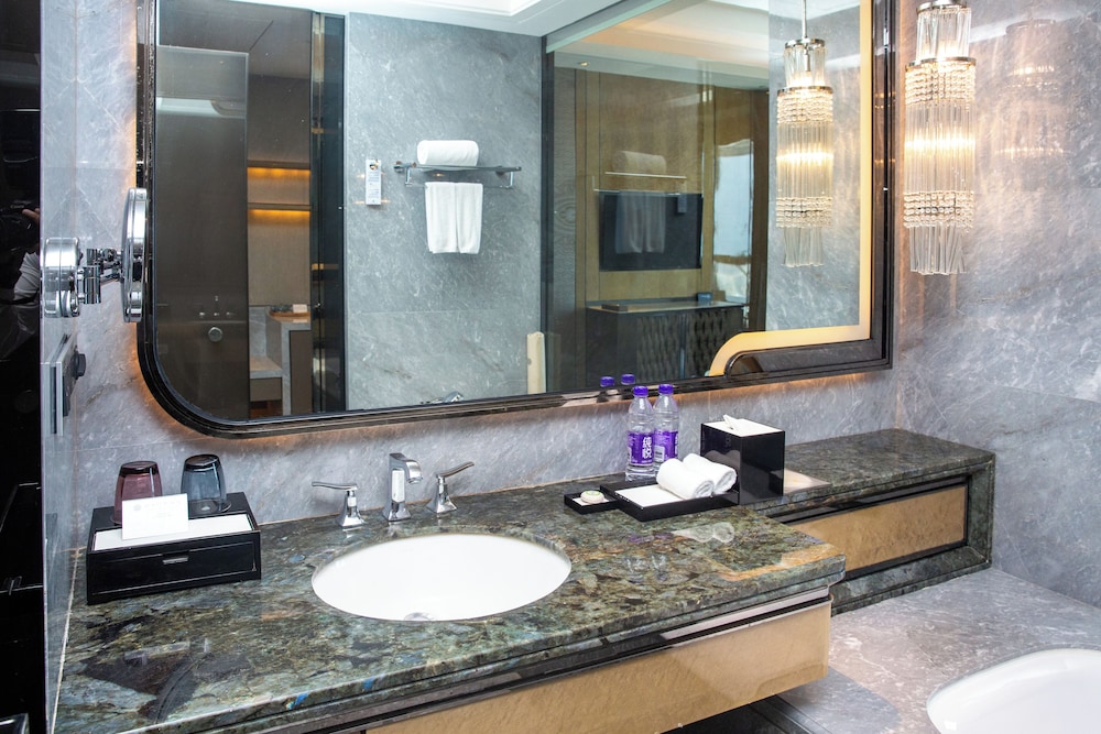 HABITACIÓN SUPERIOR, Dos Camas Individuales, Vistas a la Ciudad del hotel Pullman Yantai Center. Foto 10