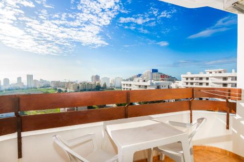 Estudio con balcón del hotel Mirachoro Portimao. Foto 3