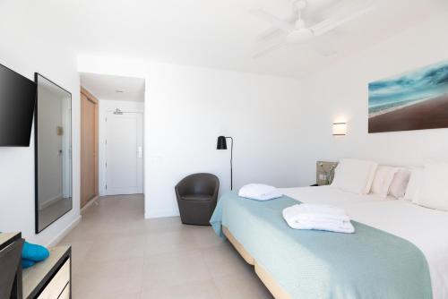 Habitación Doble Deluxe Superior - 1 o 2 camas del hotel Médano. Foto 10