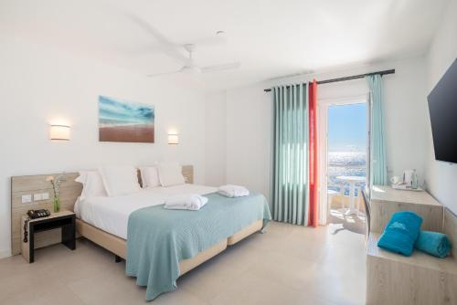 Habitación Doble Deluxe Superior - 1 o 2 camas del hotel Médano. Foto 3