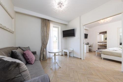 Suite Junior con balcón - Villa anexa del hotel Grand Park