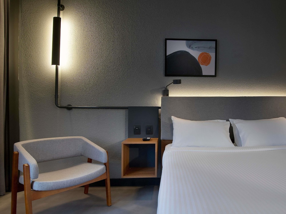 Habitación Superior con 1 cama doble del hotel Novotel Porto Alegre Tres Figueiras. Foto 5