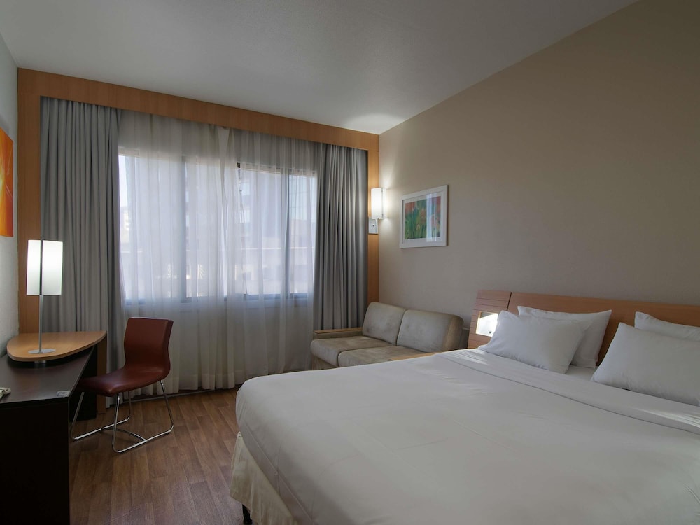 Habitación Estándar con 1 cama doble del hotel Novotel Porto Alegre Tres Figueiras. Foto 2