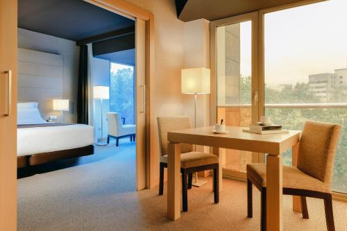 Suite Junior con vistas del hotel Hesperia Bilbao. Foto 4