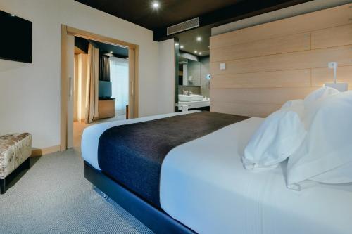 Suite Junior con vistas del hotel Hesperia Bilbao. Foto 6