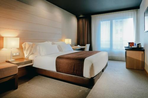 Habitación Doble Estándar - 1 o 2 camas del hotel Hesperia Bilbao. Foto 1