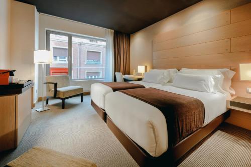 Habitación Doble Estándar - 1 o 2 camas del hotel Hesperia Bilbao. Foto 4