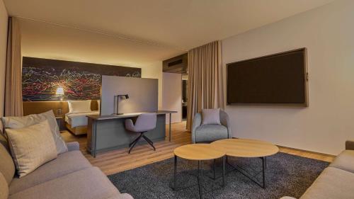 Suite Junior del hotel Radisson Blu , Lucerne. Foto 3