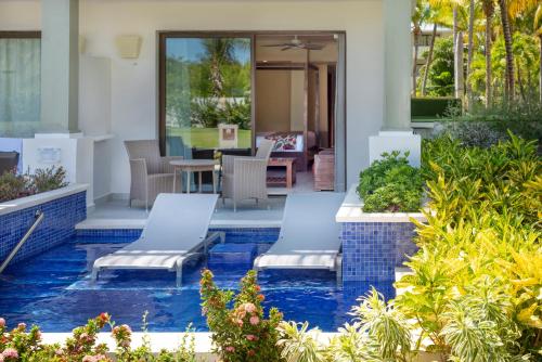 Suite Junior Deluxe con piscina del hotel Catalonia Royal Bavaro - Adults Only - All Inclusive