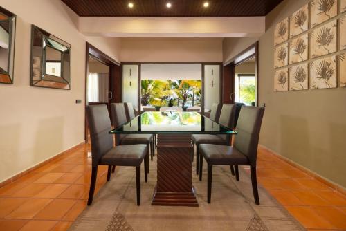 Suite Presidencial Privileged frente al océano del hotel Catalonia Royal Bavaro - Adults Only - All Inclusive. Foto 3