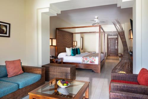 Suite Junior Premium del hotel Catalonia Royal Bavaro - Adults Only - All Inclusive. Foto 1