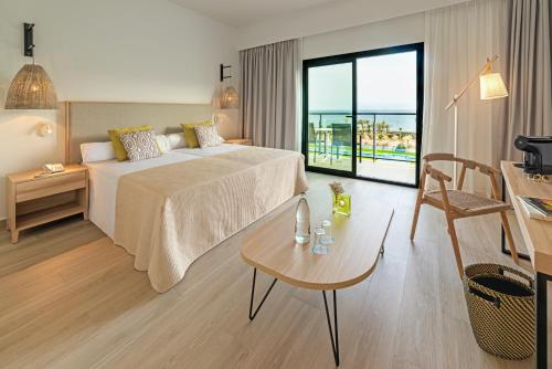 Habitación Exclusiva con vistas al mar del hotel Cabogata Beach