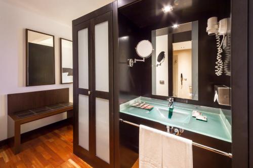 Habitación Triple del hotel Occidental Aranjuez. Foto 2
