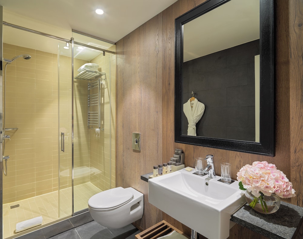 Habitación Superior Deluxe del hotel H10 Casanova. Foto 4