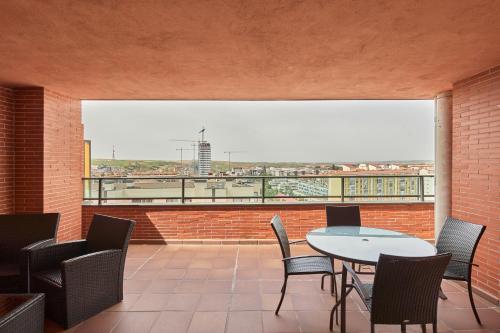 Habitación Doble con terraza del hotel Rice Bulevar. Foto 12
