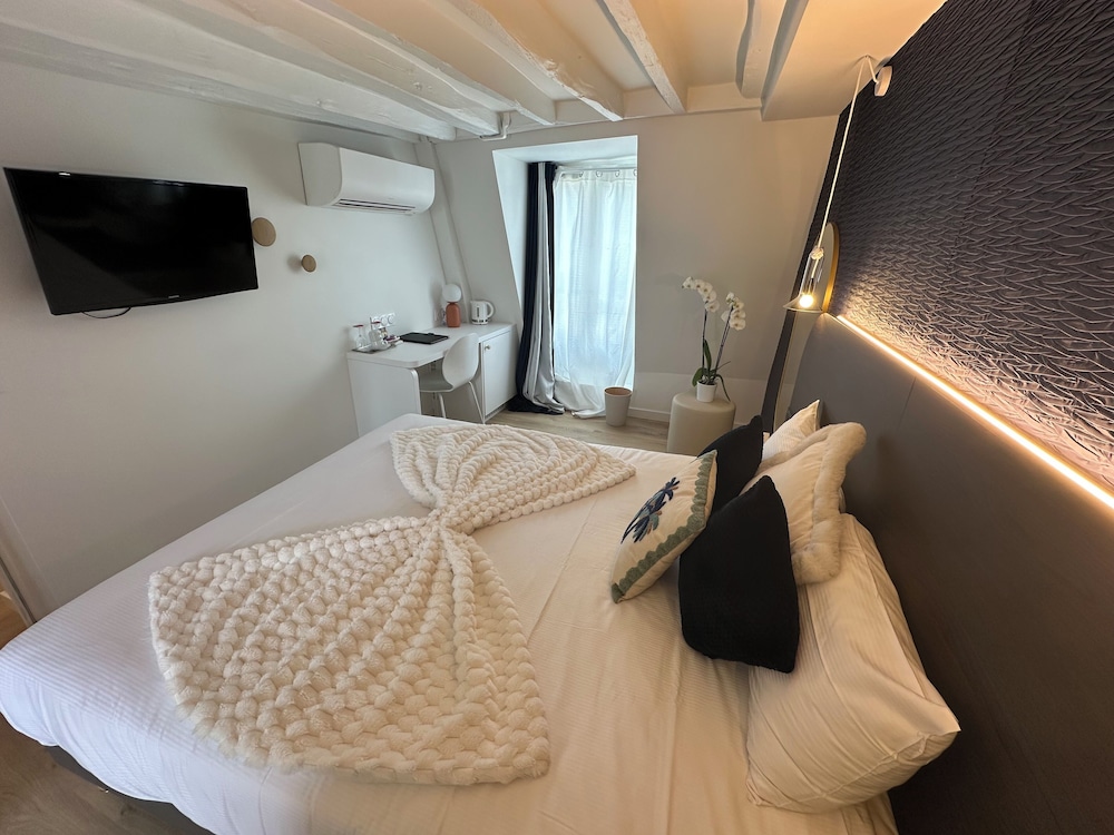 Habitación Doble Superior del hotel Opera Deauville. Foto 9